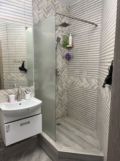 2-к. квартира, 50 м², 1/6 эт.