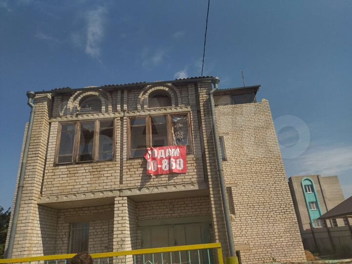 Дом 458 м² на участке 8,5 сот.