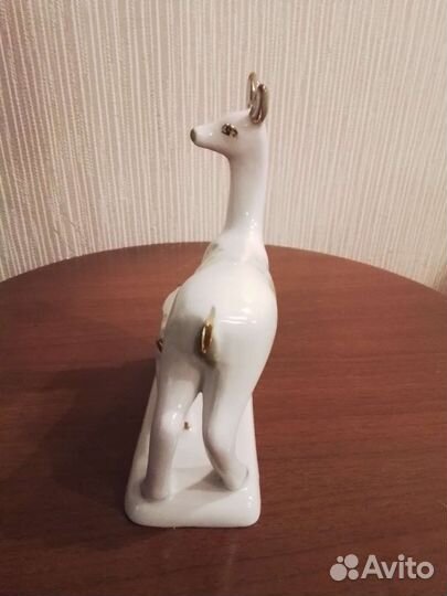 Статуэтка, Олениха с олененком