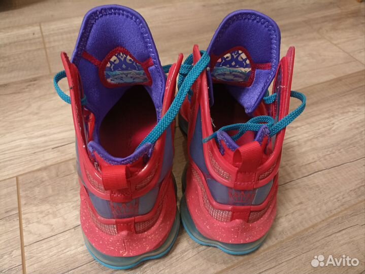 Баскетбольные кроссовки Nike lebron xix