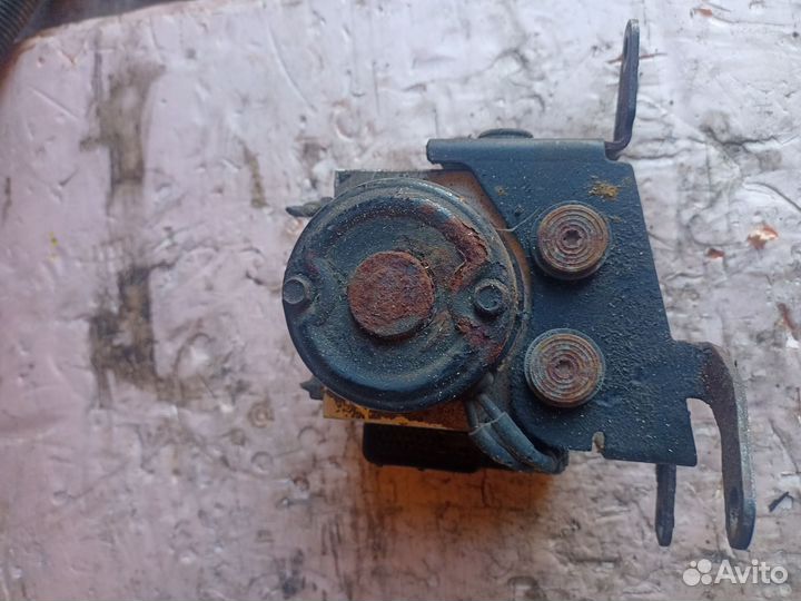 Блок ABS Hyundai-Kia Sonata EF 2001 9566038000