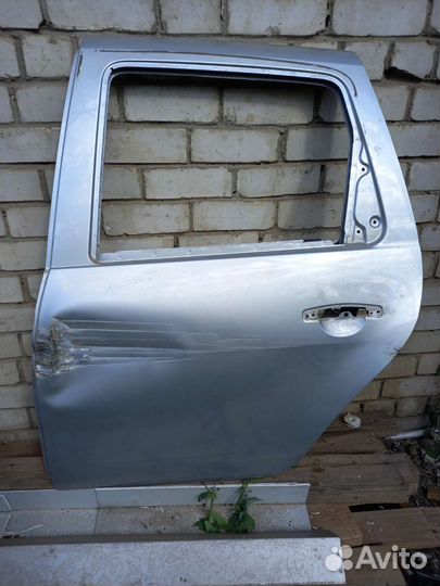 Продаю дверь бу