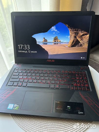 Asus gaming fx570ud