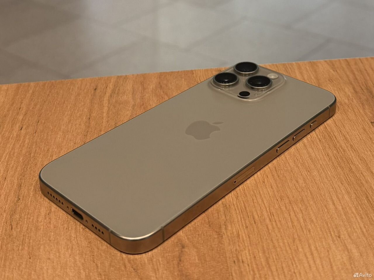 iPhone 15 Pro Max, 256 ГБ, SIM + eSIM