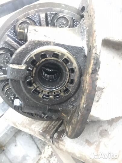 Редуктор и полу оси ваз 2101