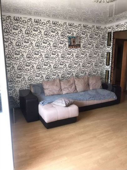 4-к. квартира, 84 м², 4/9 эт.