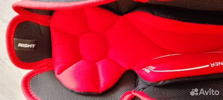 Щитки хоккейные Bauer Vapor X700