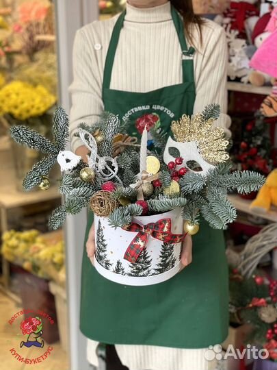 Новогодние композиции из нобилиса