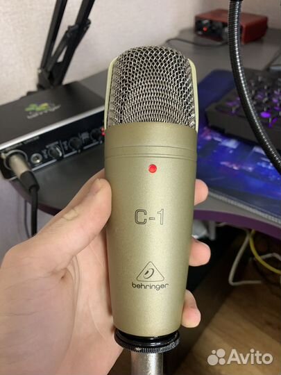 Студийный микрофон c1 behringer + звуковая umc22