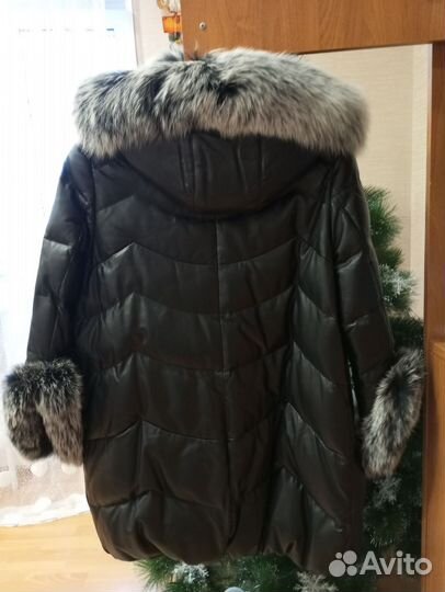 Пуховик женский 46 48 размер с мехом