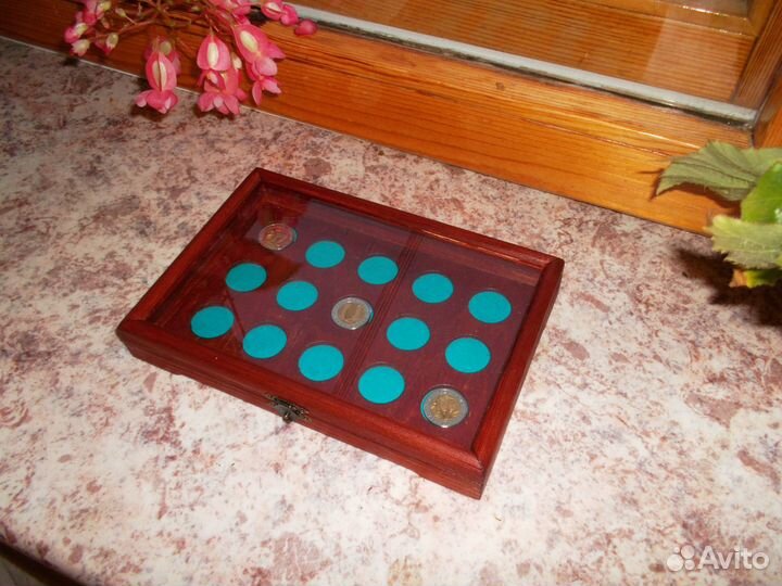 Шкатулка для монет