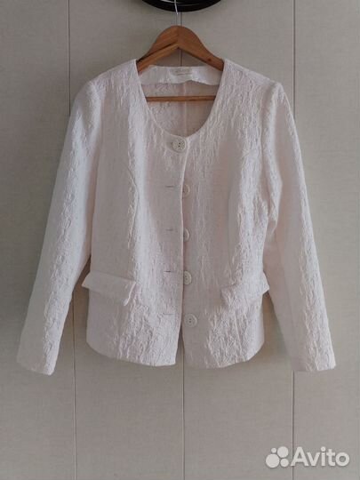 Жакет женский белый 46