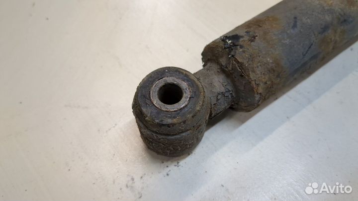 Амортизатор подвески левый задний Mercedes C W202