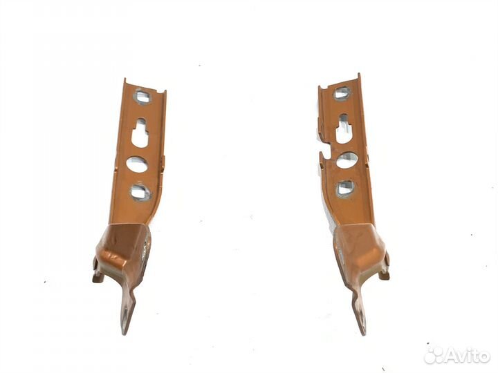 Петли капота Audi Q3 8U