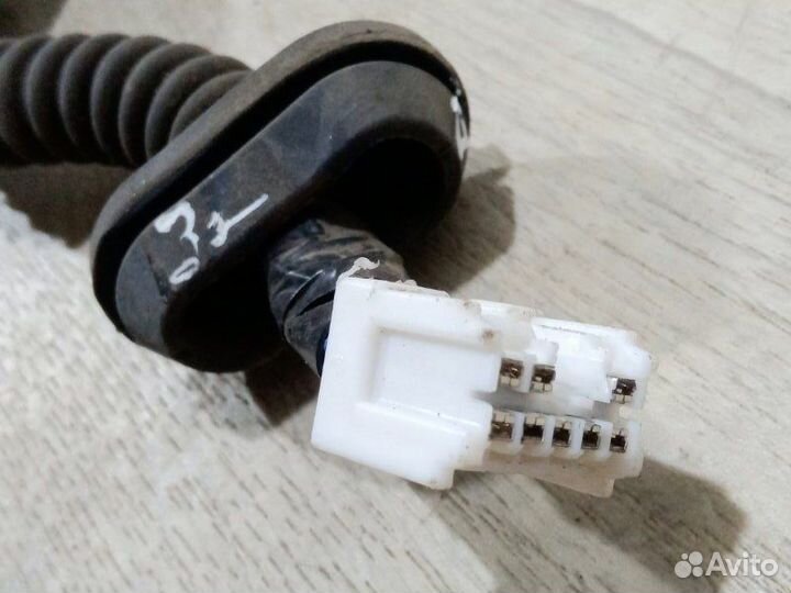 Проводка двери задняя левая Nissan Tiida хетчбэк