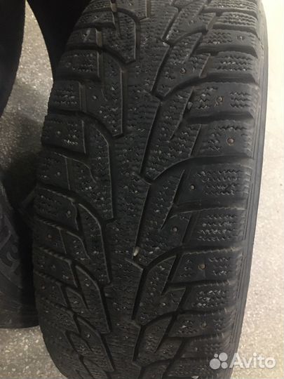 Hankook Winter I'Pike 215/60 R16