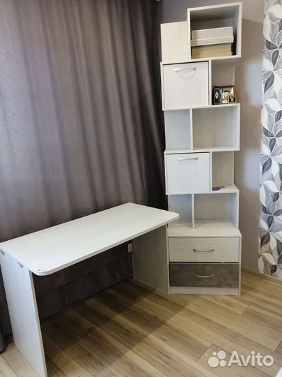 Письменный стол