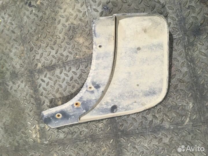 Брызговики задние (Volkswagen Touareg)