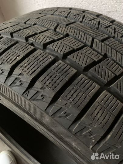 Yokohama Ice Guard IG60 275/35 R19