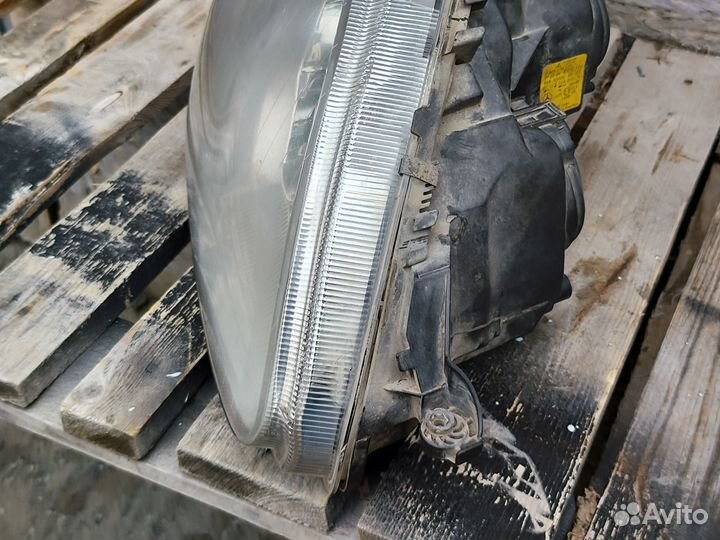 Фара правая Mercedes W220 рестайлинг Биксенон