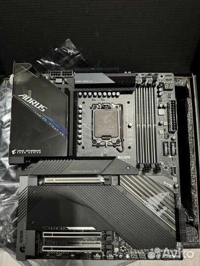 Материнка gigabyte aorus master z690 lga1700