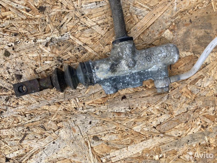 Цилиндр сцепления volkswagen t2 т3