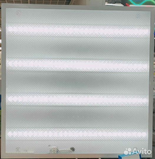 Светодиодный светильник потолочный линейный