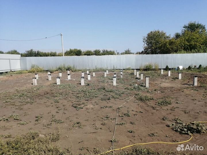 Забивка жб свай под 2-эт каркасный дом