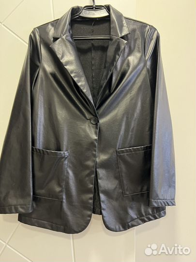 Пиджак из искуственной кожи