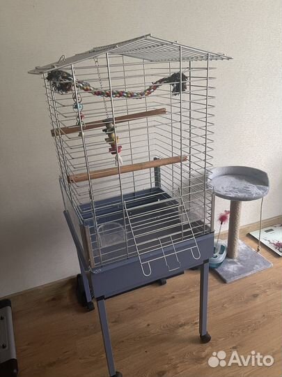 Большая клетка-вольер для крупных попугаев