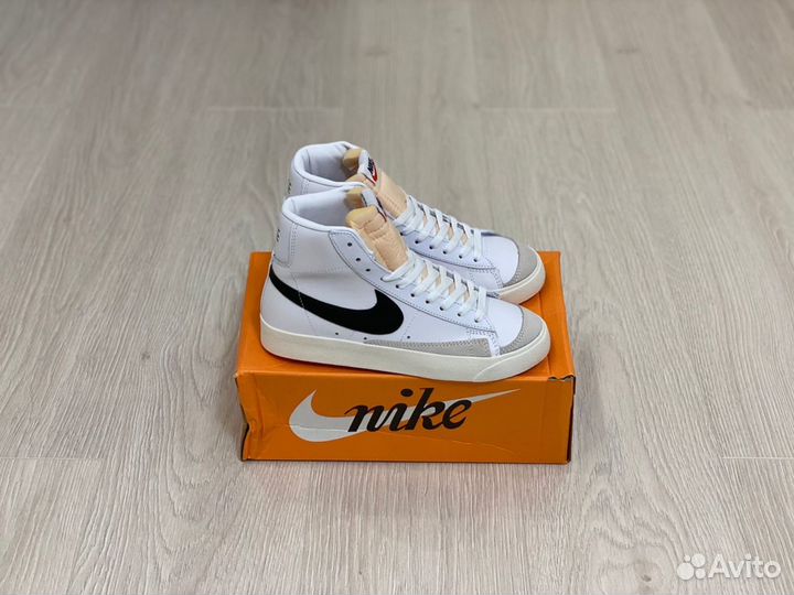 Кроссовки Nike Blazer Mid 77 Vintage White Black