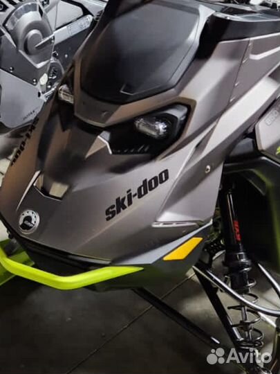 Снегоход SKI-DOO summit X expert 850 E-TEC turbo