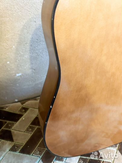 Акустическая гитара