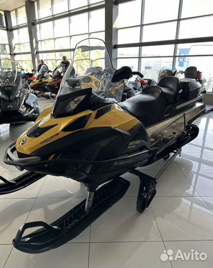 BRP Ski-Doo Skandic 600 ACE SWT