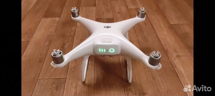DJI Phantom 4