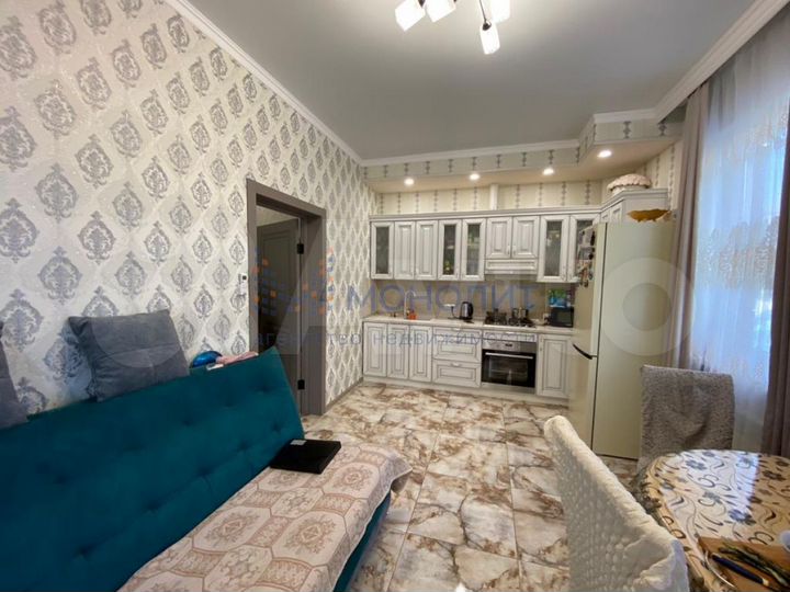 Дом 65 м² на участке 4 сот.