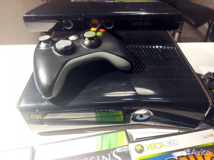 Приставка xbox 360 S 1000 GB с прошивкой Freeboot