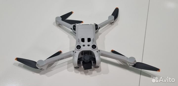 Квадрокоптер dji mini 3 pro + combo + пульт