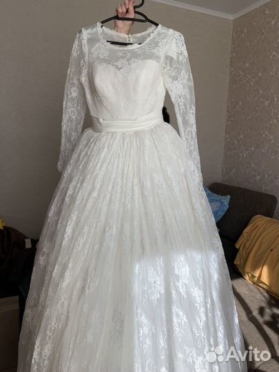 Свадебное платье