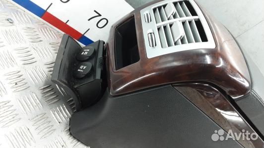 Подлокотник центральный mercedes benz S-class W221