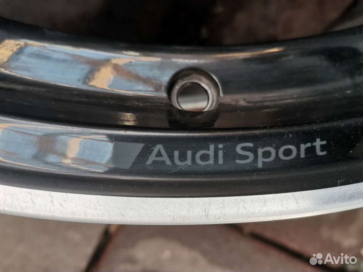 Диски R 22 Audi Q7. поштучно