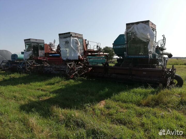 Запчасти зерноуборочный комбайн Енисей