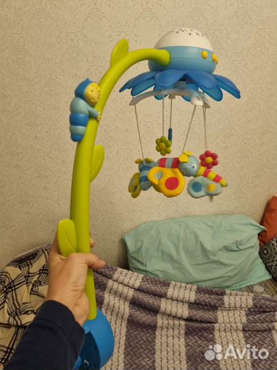 Мобиль на кроватку с проектором