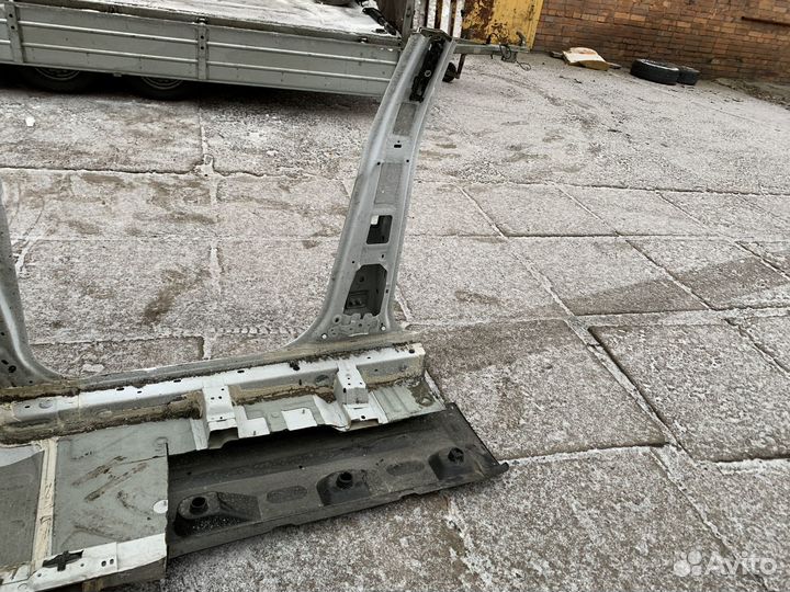 Порог правый Geely Coolray NEW