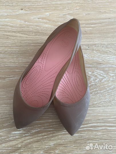 Балетки женские crocs