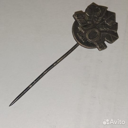 Значки и брошки СССР Винтаж