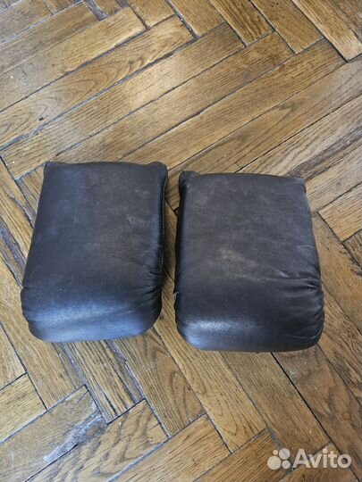 Боксерские перчатки