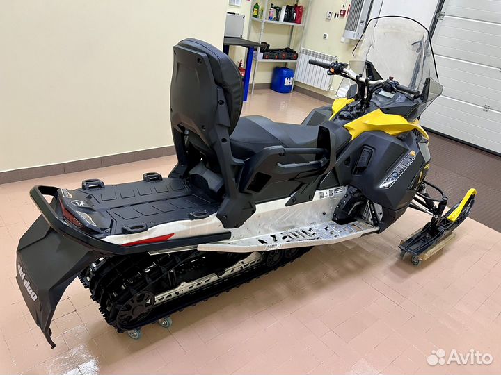 BRP SKI-DOO Grand Touring 900 ACE