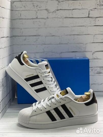 Adidas Superstar