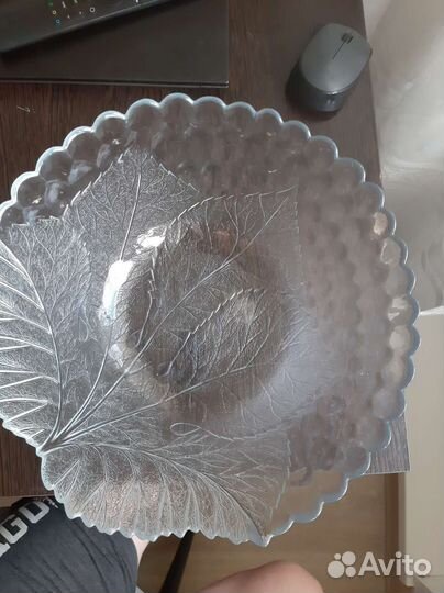 Ваза для фруктов листья матовое стекло